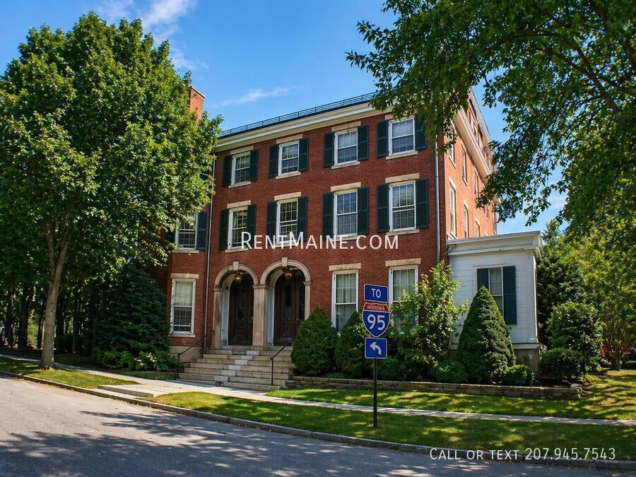 Building Photo - 99 Broadway