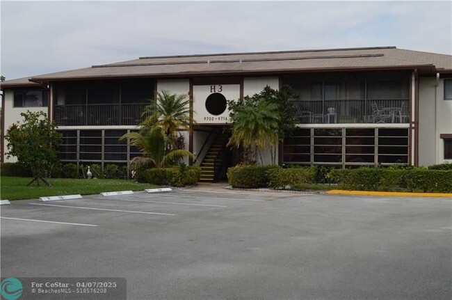 Primary Photo - 9702 S Belfort Cir