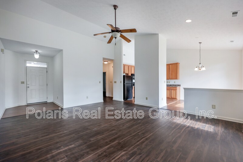 Building Photo - 67 W Clear Lake Ln