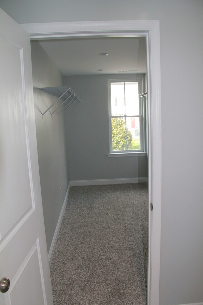 Building Photo - 55 Franklin Ave