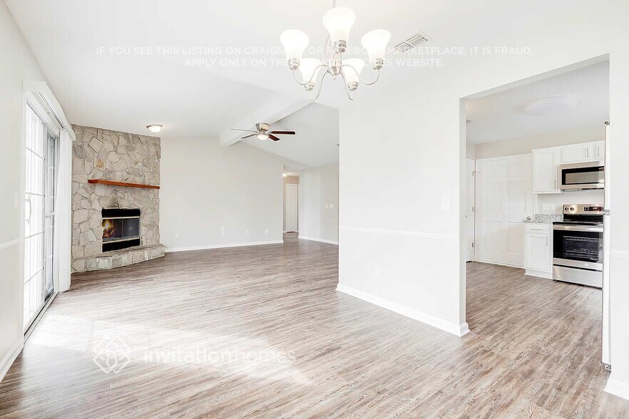 Building Photo - 7800 MacDougall Dr