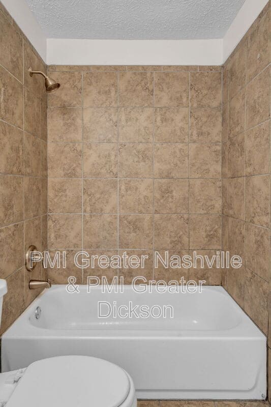 Building Photo - 3153 E Lake Dr