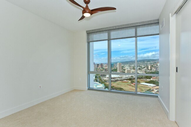 Building Photo - Convenient Luxury Living!! WELCOME TO WAIH...
