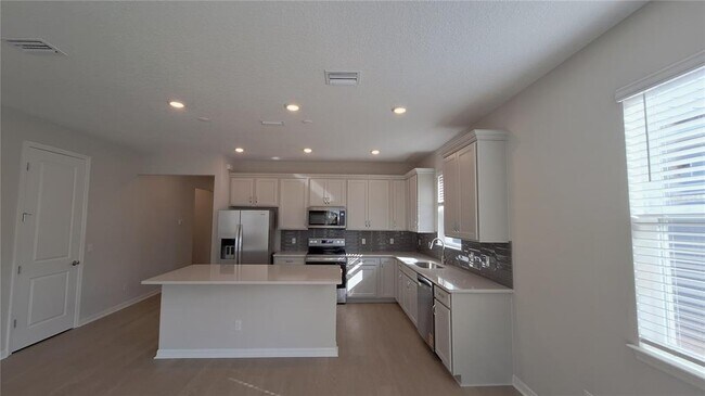 Building Photo - 2084 Branched Oak Rd