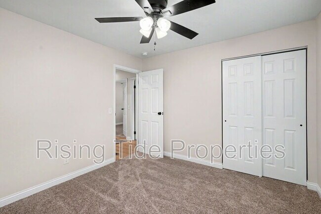 Building Photo - 2569 Richmar Dr