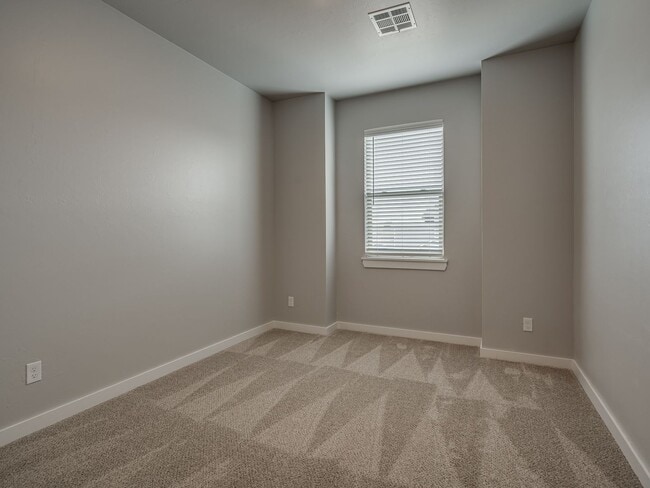 Building Photo - Beautiful New Construction Home in Edmond/Oklahoma City