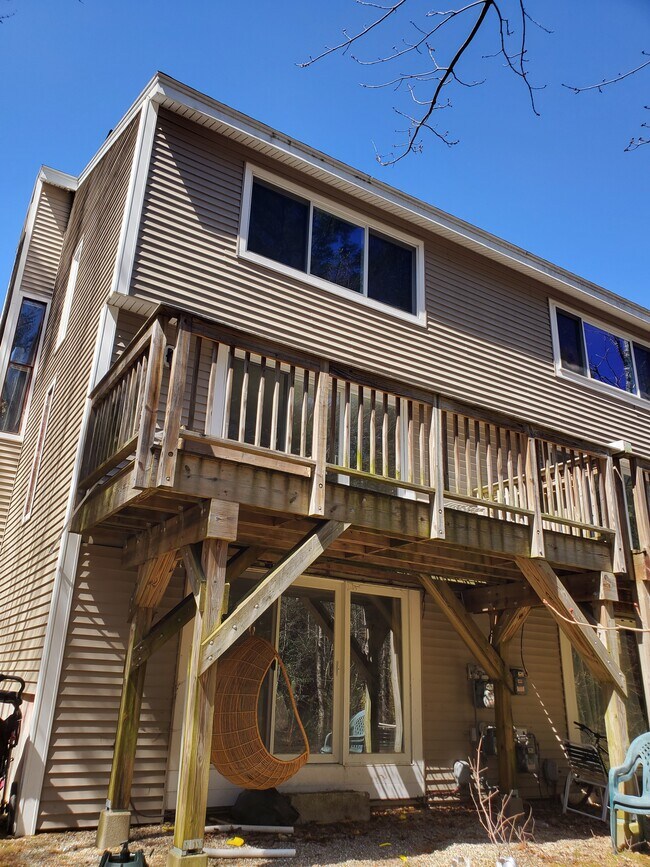 Building Photo - 48 Orris Rd