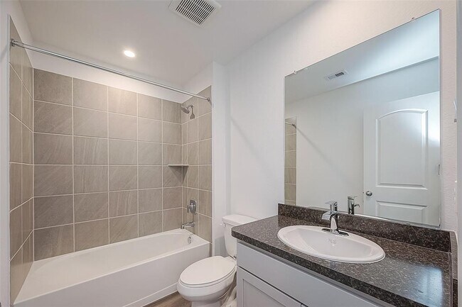 Building Photo - 5734 Avalon Woods Dr