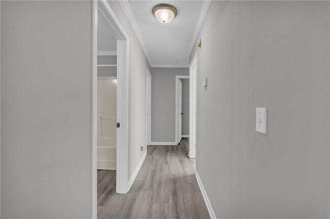 Building Photo - 1040 Thomasville Estates Wy SE