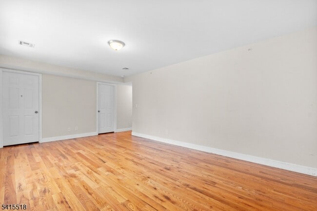 Building Photo - 280 S 20th St