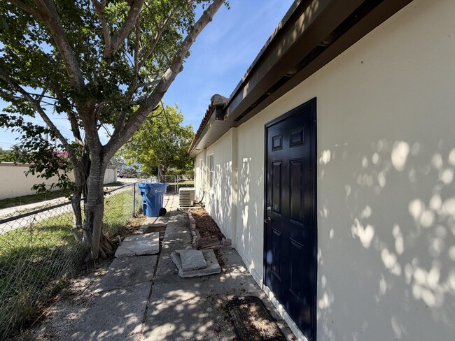 Building Photo - 112 Prospect Rd
