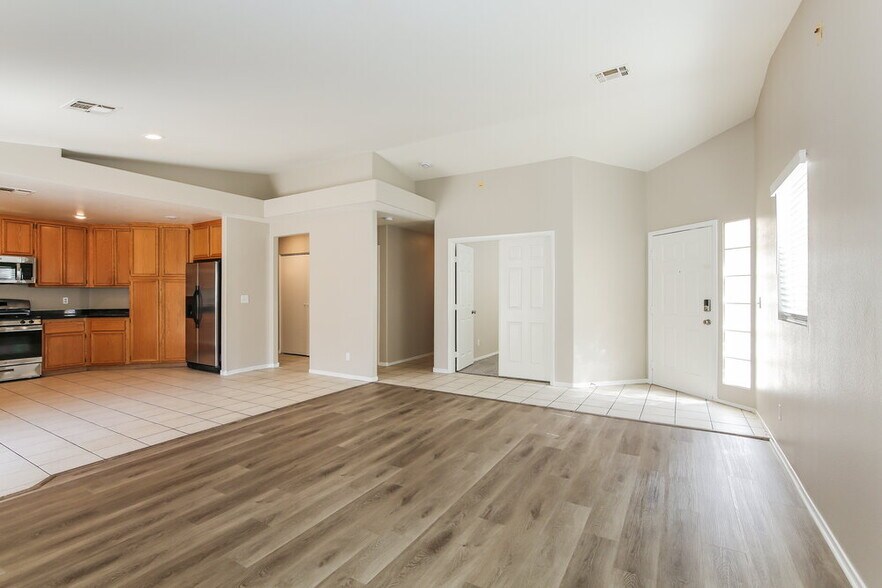 Building Photo - 5439 Coleman St