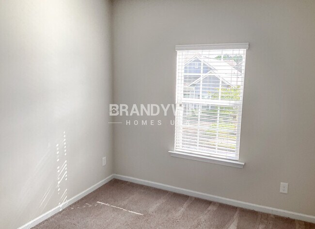 Building Photo - 108 Howard Ave