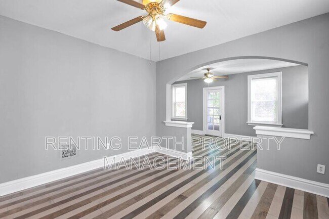 Building Photo - 3868 Meramec St