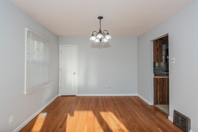 Building Photo - 10701 St Henry Ln