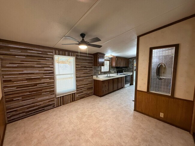 Building Photo - 14383 Yuma Rd