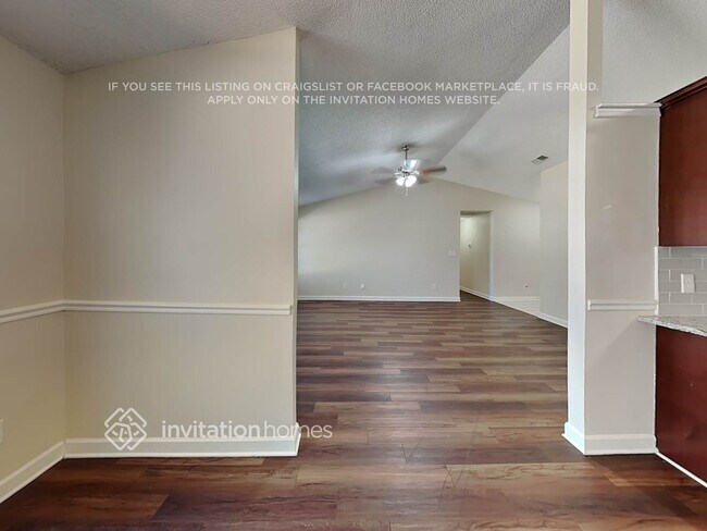 Building Photo - 2108 Genesis Dr