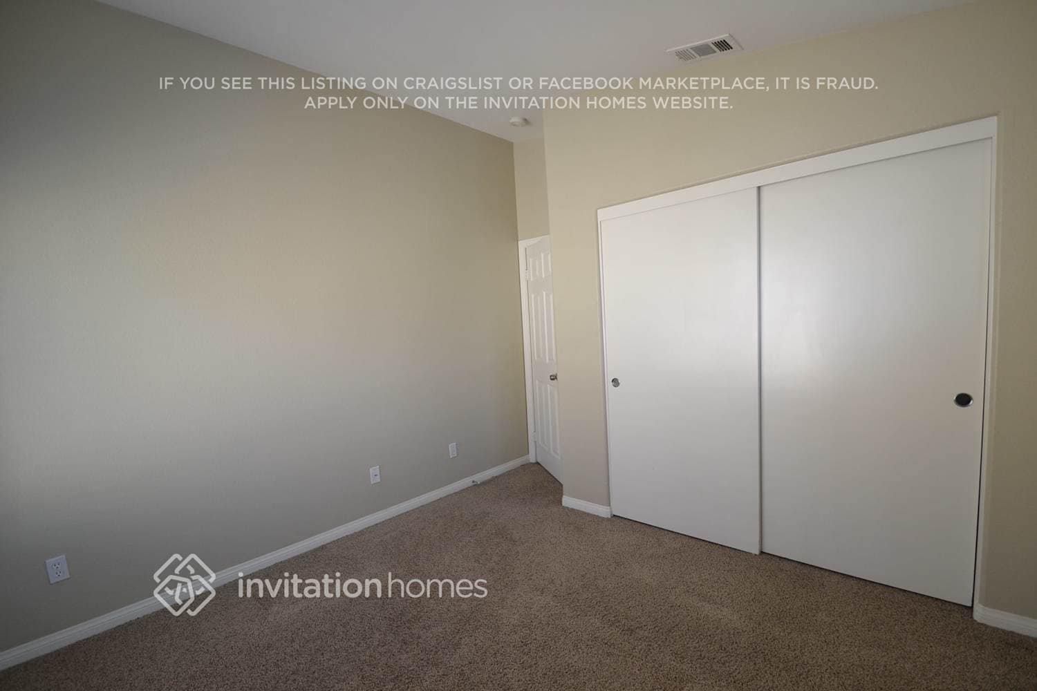 Building Photo - 33885 Pinehurst Dr