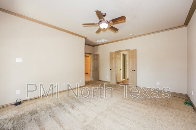 Building Photo - 5379 Balmoral Dr
