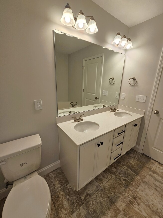 Building Photo - 121 Marianne Ln