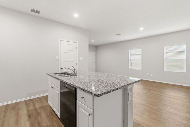 Building Photo - 7314 Marina Del Rey