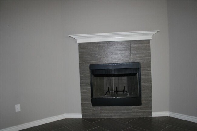 Building Photo - 6100 Cordillera Dr
