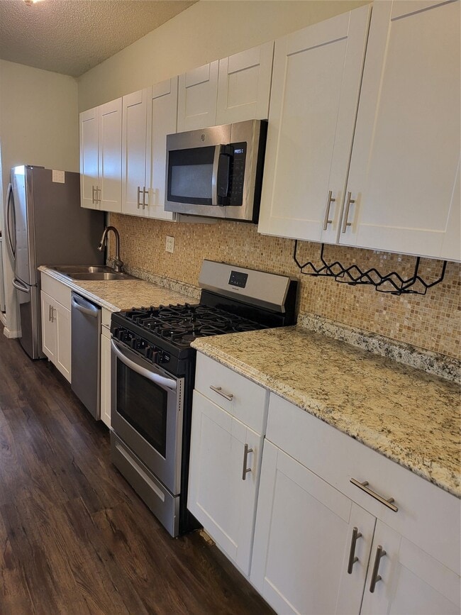 Primary Photo - 1226 W Gray St