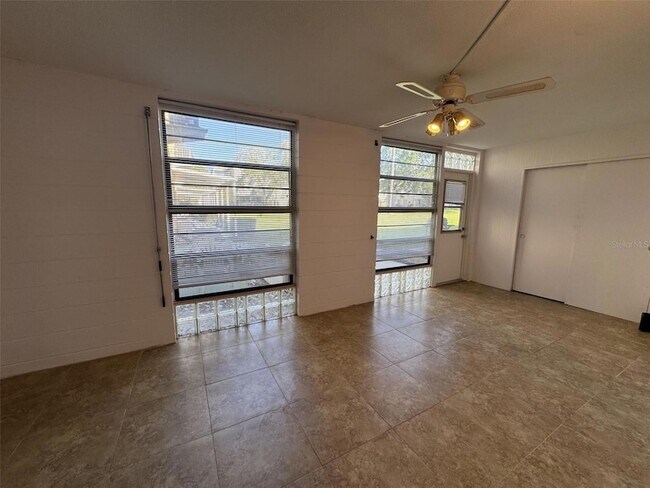 Building Photo - 2040 World Pkwy Blvd