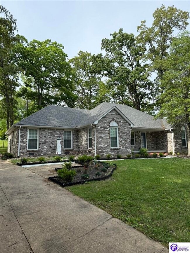 Building Photo - 608 Birch Dr.