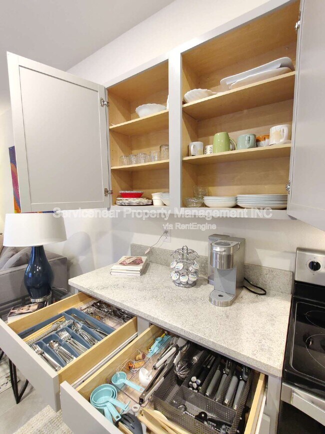 Building Photo - 32988 Major Oak Dr