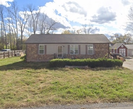 Building Photo - 3bed/1bath off Tulip Grove Rd!