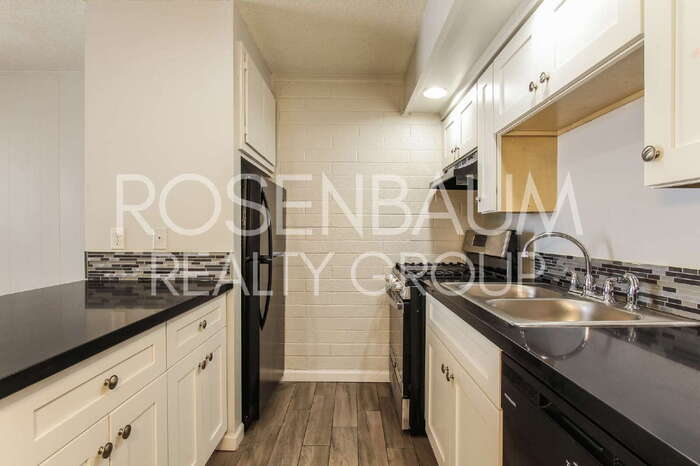 Building Photo - 6320 N 16th St