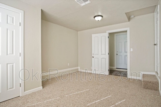 Building Photo - 6703 NW 25th St