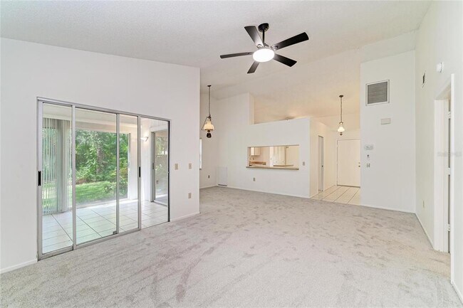 Building Photo - 4863 Village Garden Dr