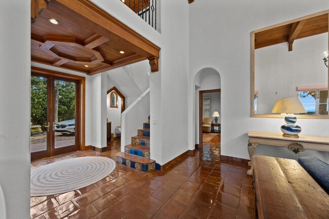 Building Photo - 240 N Ocean Blvd