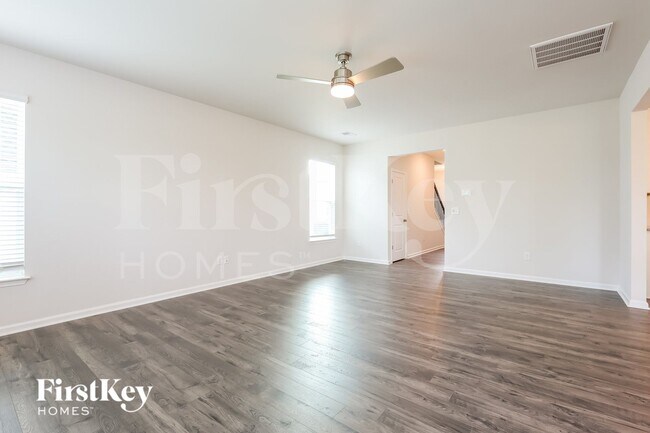 Building Photo - 408 Stonefence Dr