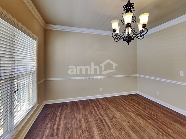 Building Photo - 2022 Keene Cir