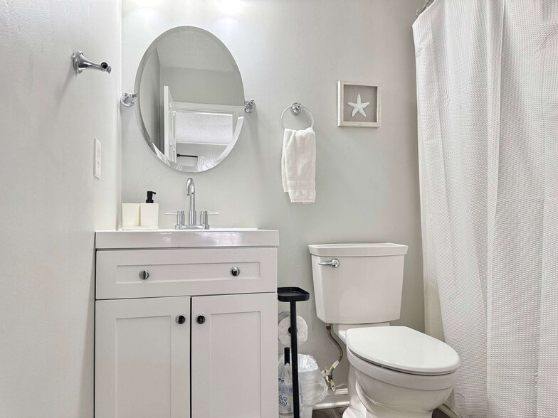 Building Photo - 1275 Sweet Pine Dr