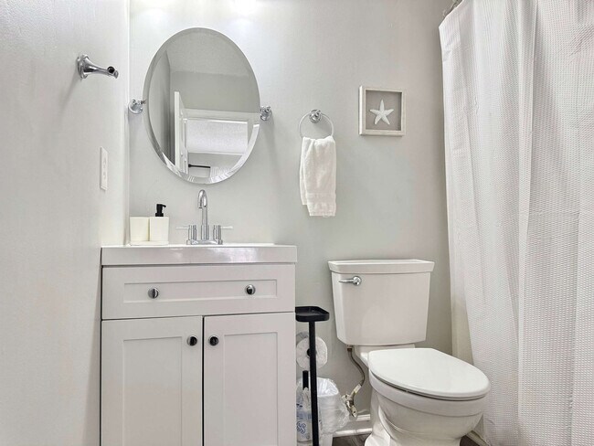 Building Photo - 1275 Sweet Pine Dr