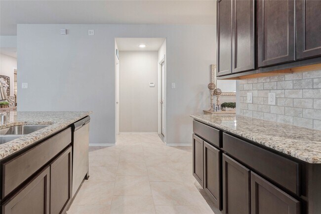 Building Photo - 23810 Rivage Ridge Dr