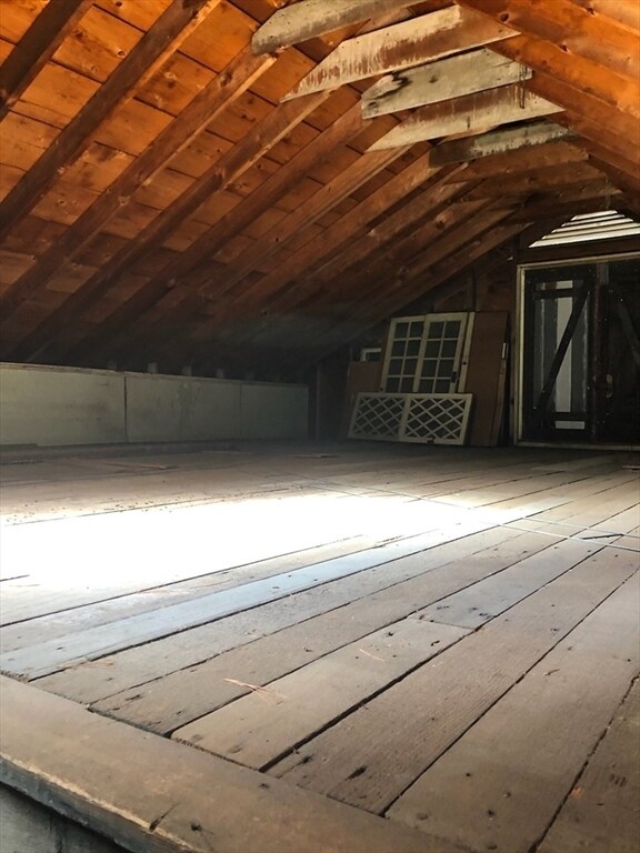 Building Photo - 284 Central St