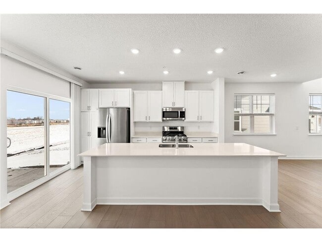 Building Photo - 2239 Tyrone Dr S