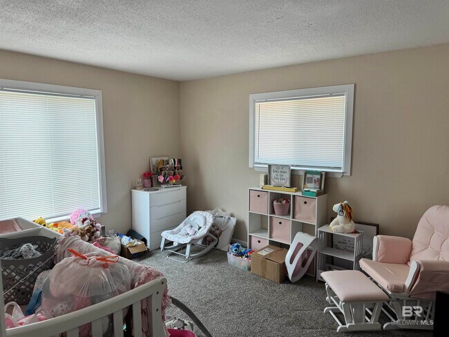 Building Photo - 6131 Don Carlos Dr