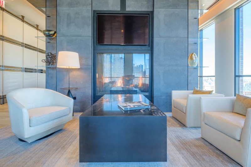 Building Photo - 932 W Washington Blvd