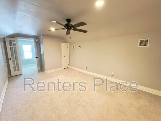 Building Photo - 4131 S Madison Pl
