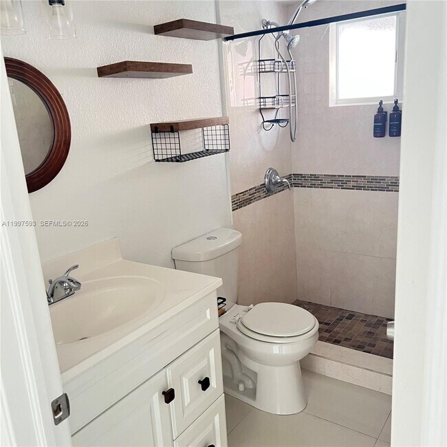 Building Photo - 17348 NW 74th Ave