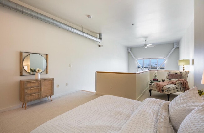 Building Photo - 333 Santana Row