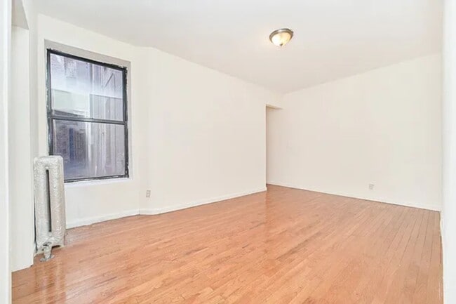 Building Photo - 1590 Amsterdam Ave