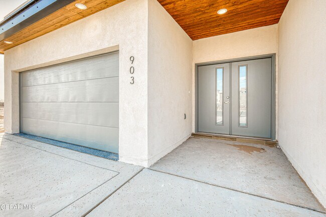 Building Photo - 903 Dewsbury Wy