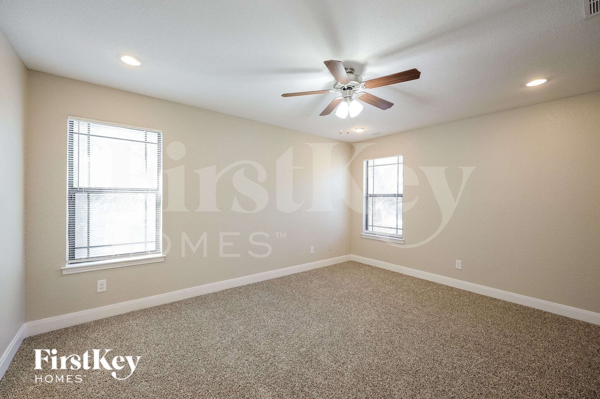 Building Photo - 803 Trilby